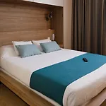 东蒙彼利埃 - 吕内尔基里亚德酒店 酒店