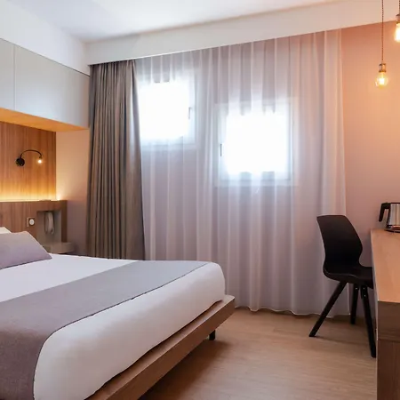 Kyriad Montpellier Est - Lunel Hotel 3*