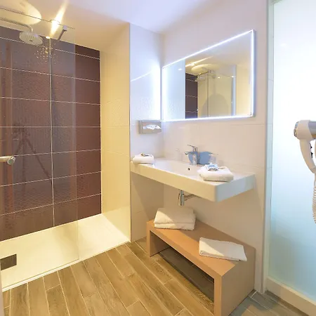Kyriad Montpellier Est - Hotel 3*