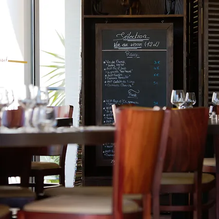 Kyriad Montpellier Est - Lunel Hotel 3*