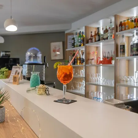 Kyriad Montpellier Est - Otel Lunel (Herault)