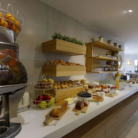 Kyriad Montpellier Est - Hotel 3*